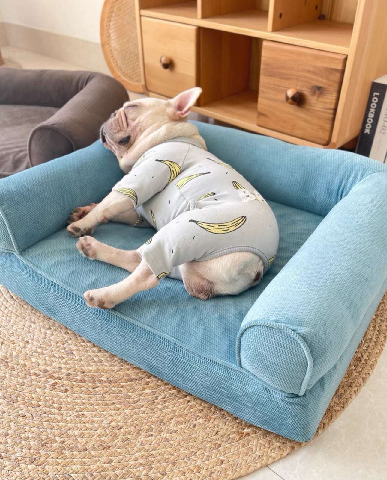 Low Rebound Resilience Bed